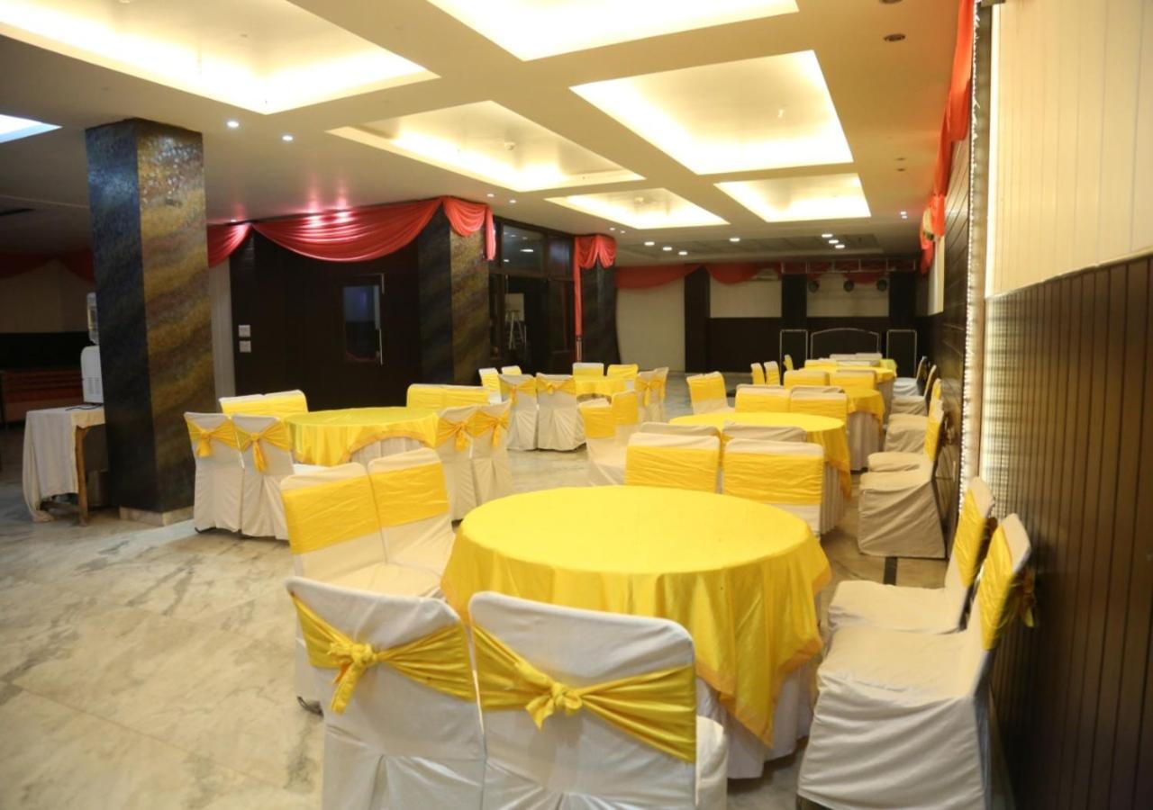 Hotel Loto - Sector 66 Noida Eksteriør bilde